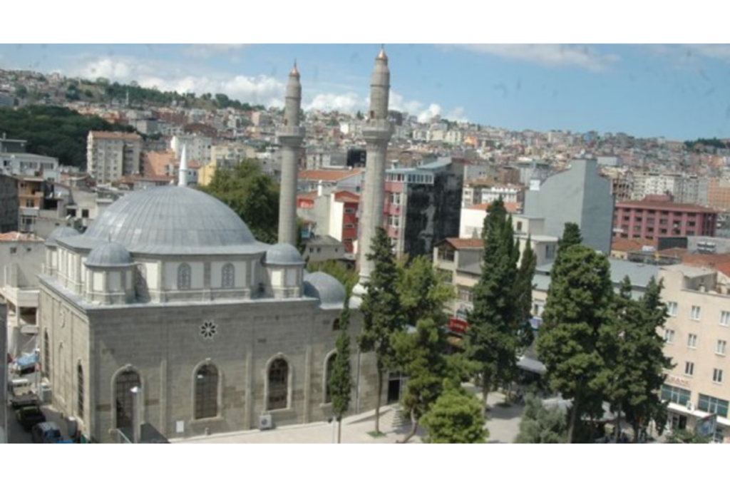 buyuk-camii-1-1024x683 Samsun Büyük Camii ’nin Tarihi